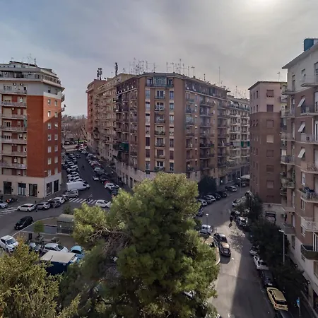 1950 - Bright In Octagonal Tower روما