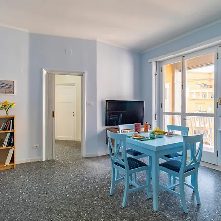 Appartement 1950 - Bright In Octagonal Tower