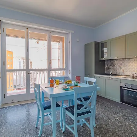 1950 - Bright In Octagonal Tower * روما