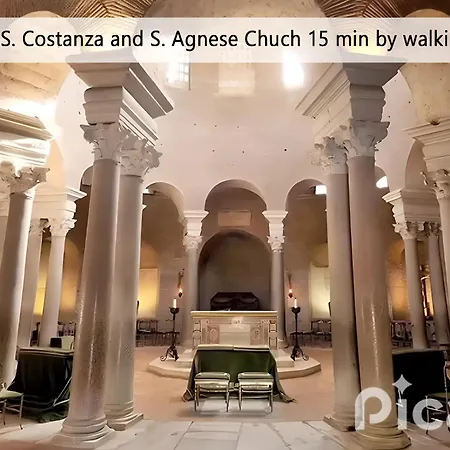 1950 - Bright In Octagonal Tower Appartement