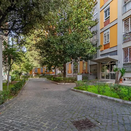 1950 - Bright In Octagonal Tower Apartman *