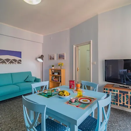 Daire 1950 - Bright In Octagonal Tower Roma